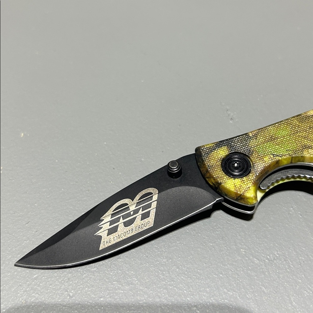 Cedar Creek Outdoors Camouflage Folding Knife - Picture 3 of 9